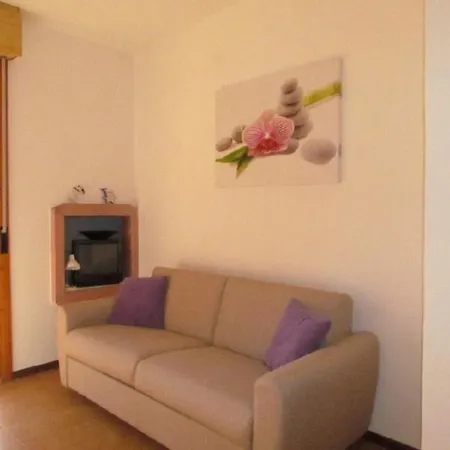 Holiday home Wonderful 2 Bedrooms Apt In - Swimming Pool - Private Parking *
