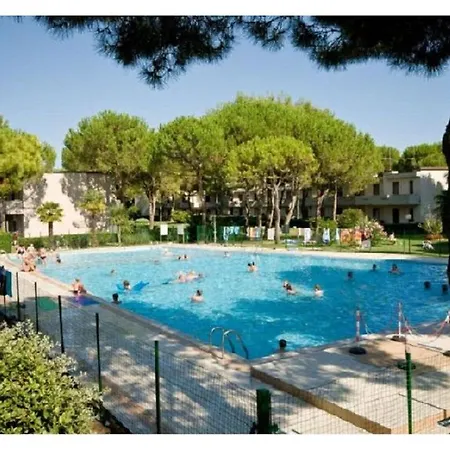 Holiday home Wonderful 2 Bedrooms Apt In - Swimming Pool - Private Parking